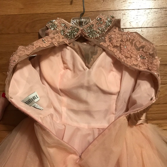 Sherri Hill prom dress size 4 - Picture 6 of 7